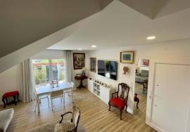 2 bedroom villa with attic in Famões
