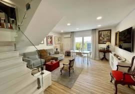 2 bedroom villa with attic in Famões