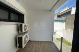 2 bedroom villa with attic in Famões
