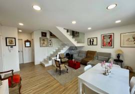 2 bedroom villa with attic in Famões