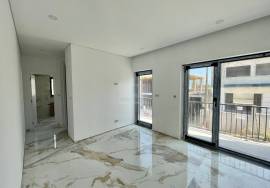 4 bedroom villa in Apelação with swimming pool