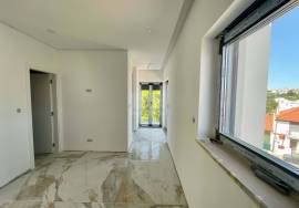 4 bedroom villa in Apelação with swimming pool