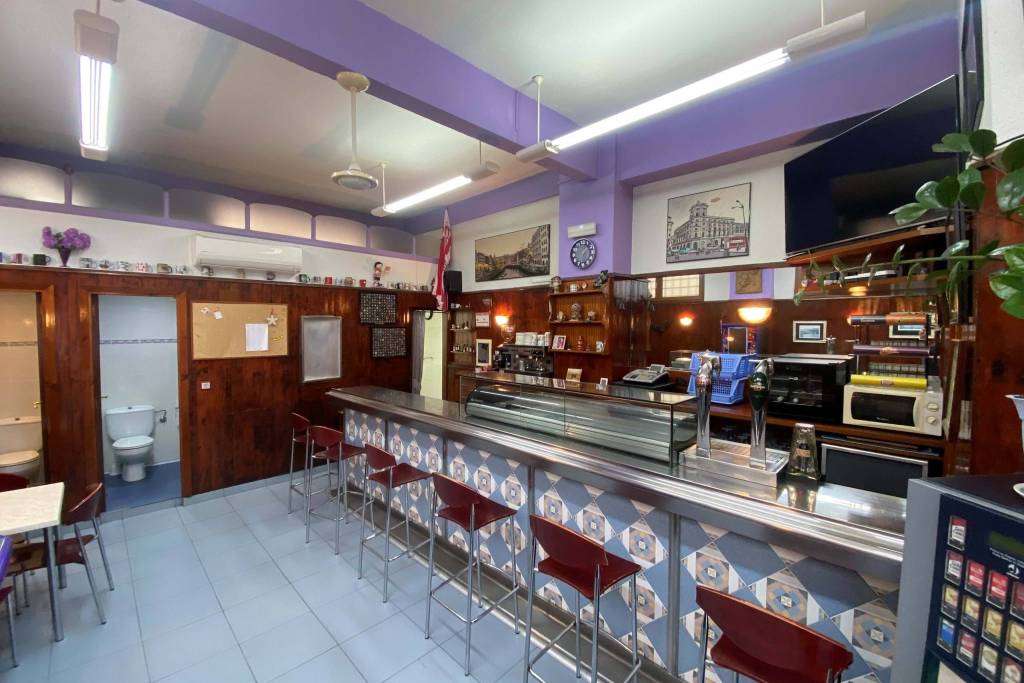 Bar for sale in the Irala neighbourhood