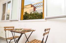Budget apart near Paris