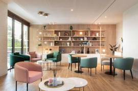 Lovely one bedroom flat in high end residence