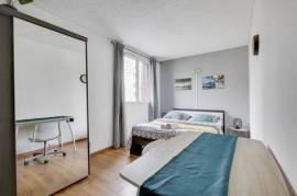 Budget apart near Paris