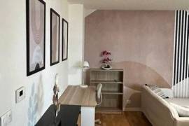 Completely renovated flat, perfect for a family
