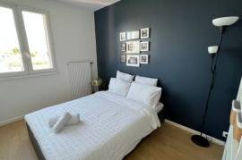 Cosy Apartment in Paris Southern Green Suburb