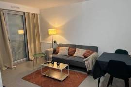 Charming and spacious flat - parking included