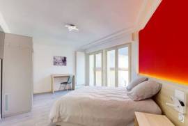 Colliving Room In Creteil