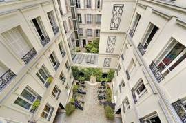 Historic Charm and Modern Comfort Historic Charm and Modern Comfort