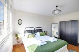This beautiful flat is located in the heart of Boulogne, in a secure residence, near transport.