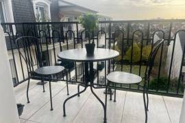 Bright and Spacious T1 Studio with Balcony and Parking in Noisy-le-Grand