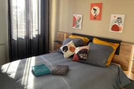 Beautiful apartment, just minutes away from the center of Paris.