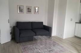 Great and bright studio in quiet street