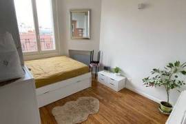 Fully equipped furnished studio: