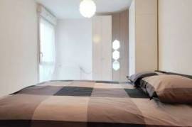 Chic apart with parking near Paris