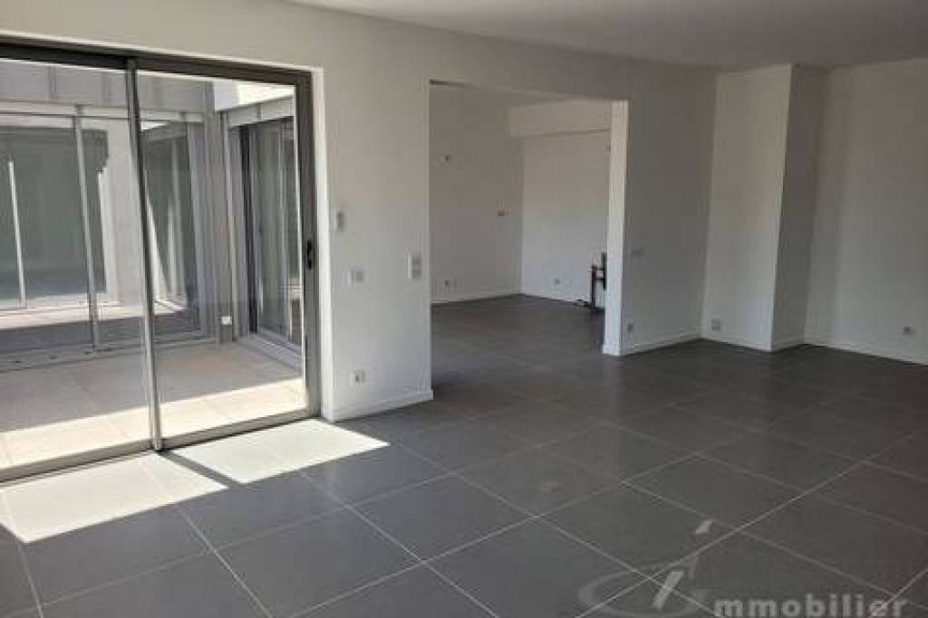 BRIVE LA GAILLARDE Apartamento T3 de 85 m2 en una residenci