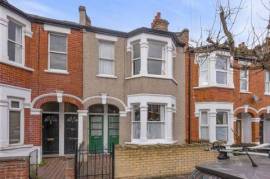 For Sale - Strathville Road, Earlsfield, SW18 - £500,000
