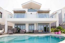 Stunning 6 bedroom house in Buena Vista Park Villas, Gibraltar