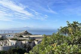 Lovely 2 bedroom apartment in Clifftop House, Gibraltar