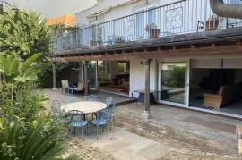 Stunning 5 bedroom house in South District, Gibraltar