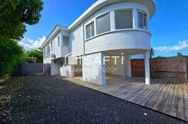 Bel appartement T3 en rez-de-jardin avec terrasse et espace extérieur – Saint-François (971)