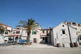 Rogoznica - CENTER - permit for the reconstruction of stone houses