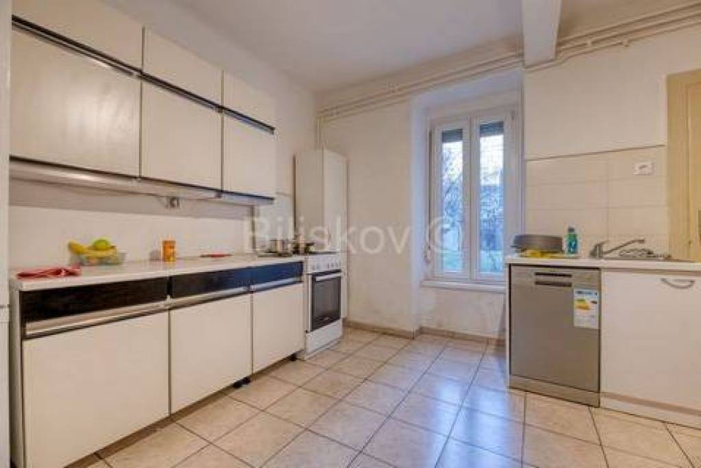 For sale, Zagreb, Donji grad, four-room apartment