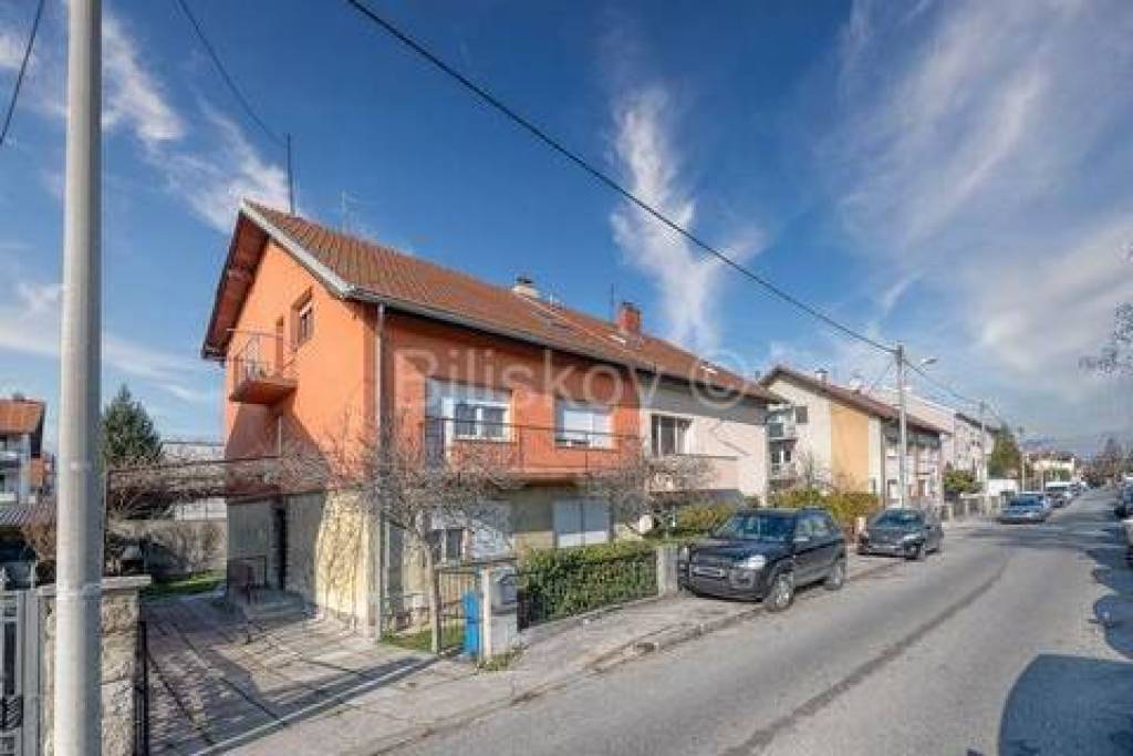 For sale, Zagreb, Trešnjevka, three-room apartment, balcony