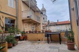 For sale, Krk, 3-room apartment, near the sea