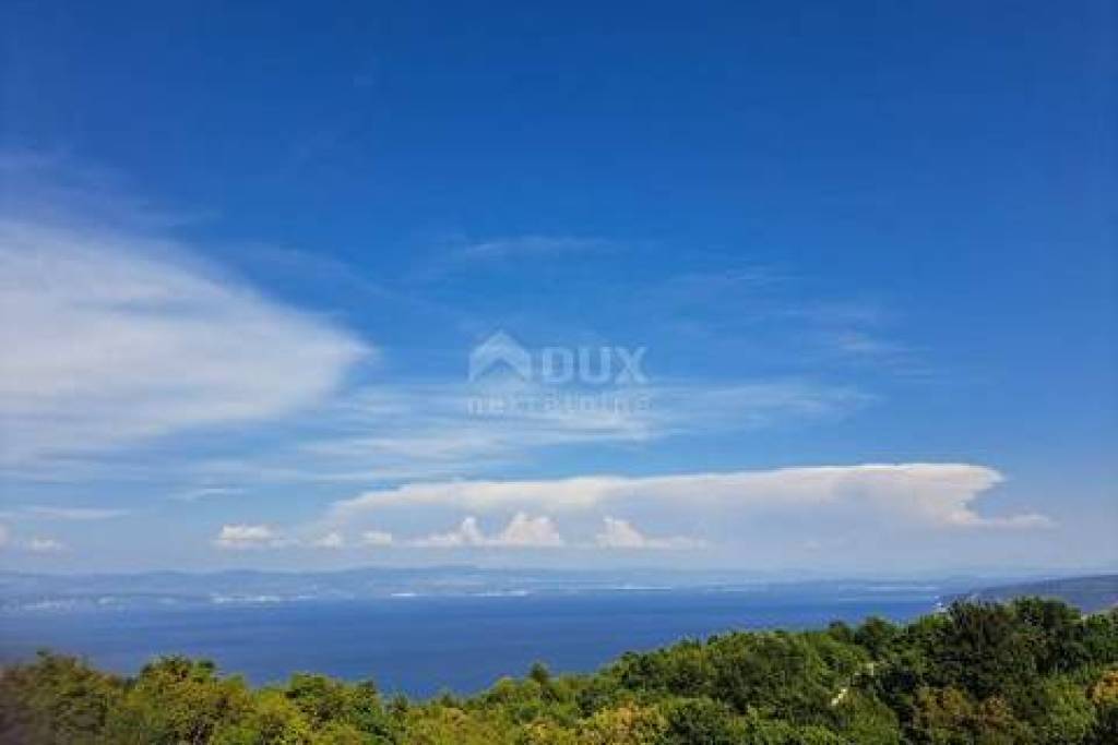 OPATIJA, MOŠĆENIČKA DRAGA - terreno edificabile rappresentativo di 2139 m2 per la costruzione di un massimo di ville trifamiliari, case in affitto - vacanze con piscina