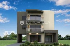 Osijek, Biljska cesta, four-room apartment 114.40 m2 with garden on the ground floor