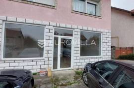 Požega, Kralja Krešimira, commercial space 67 m2