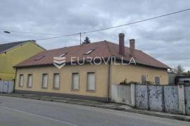 Požega, Arslanovci, renovated house with two apartments 48 m2 and 70 m2