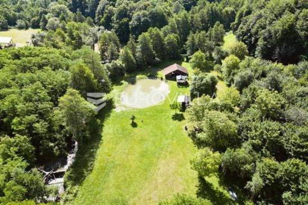 Pakrac, Kričke, magical camping and picnic area Da-Bar 7942 m2