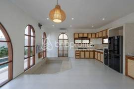 Charming and Modern Villa in Tumbak Bayuh