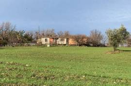 Excellent 1 Bed House For Renovation For Sale in Lucito Italy
