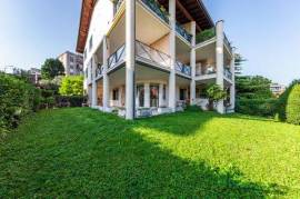 Elegante Wohnung mit Garten