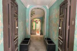Unconverted Palazzino
