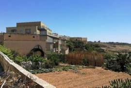 Stunning Corner Maisonette Overlooking Qala Valleys