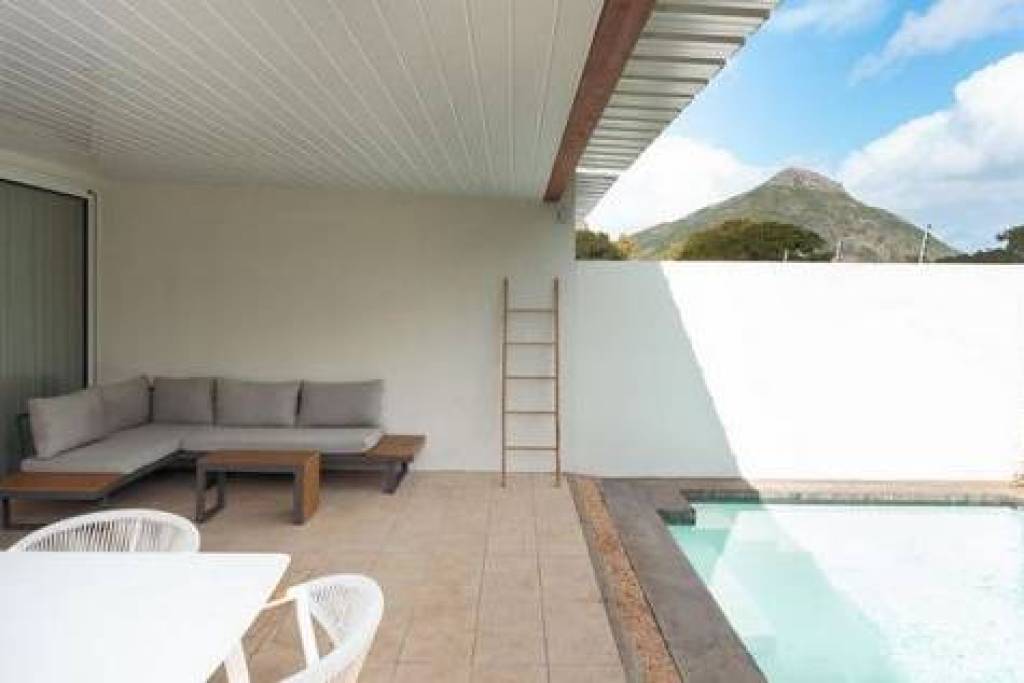 MODERN 3-BEDROOM FURNISHED DUPLEX WITN MOUNTAIN VIEW IN TAMARIN – MAURITIUS