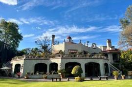 Luxury 5 Bed Spanish Architecture Designer House For Sale in Mexico City