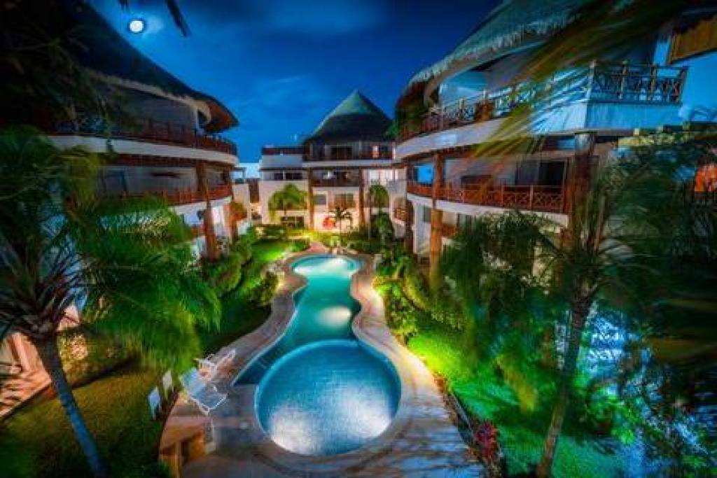 Luxury 2 Bed Apartment For Sale In Playa Del Carmen