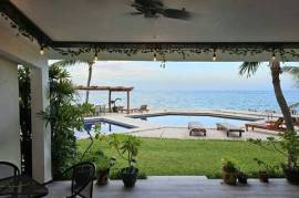 A Paradise Ocean front