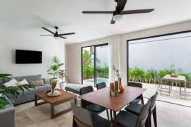2 Br Home surrunding by nature in Tulum.
