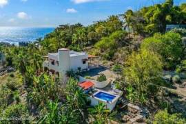 Villa-House for sale in Bay-of-Matanchen Mexico