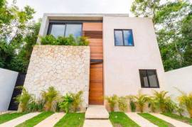 For sale: Beautiful Home located in a premium gated community