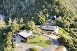 Luxury Estate for sale in Hikuai New