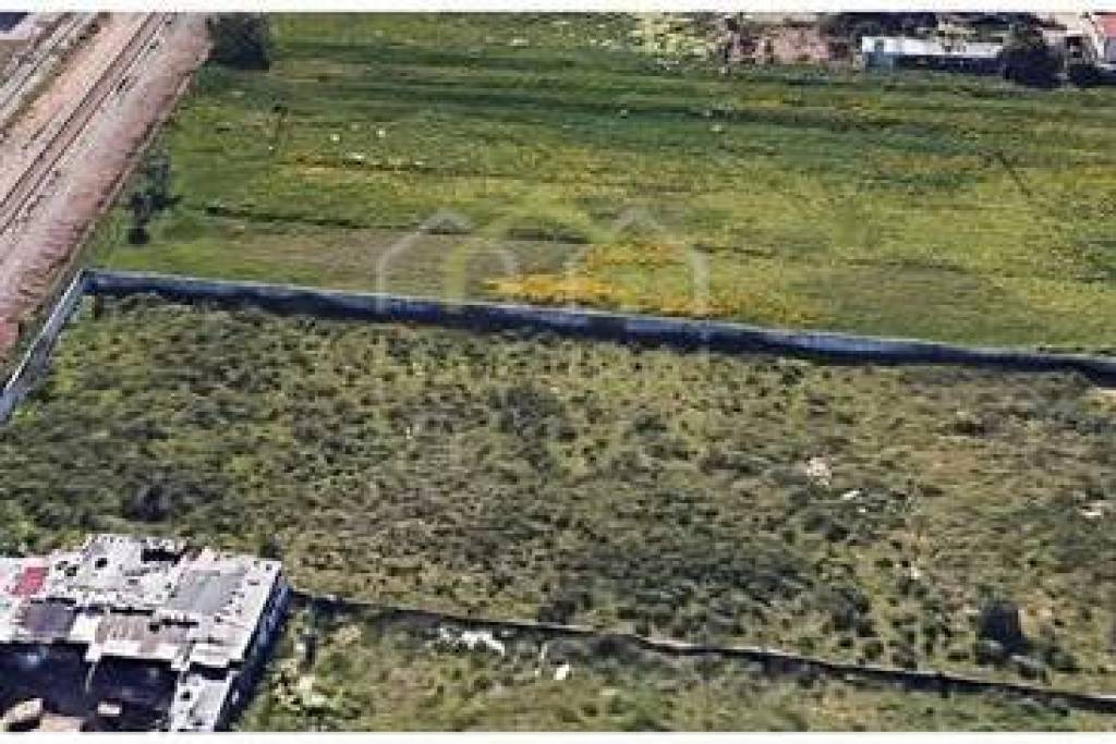 Ideal Parking for Rent-a-Car at the Gates of Faro City